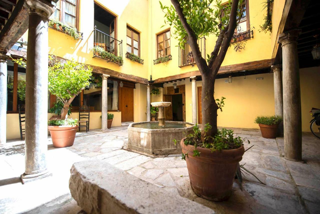 Alh Patio Apartamentos Granada Exterior foto